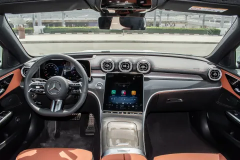 Mercedes-Benz C-Class C200 – photo 9