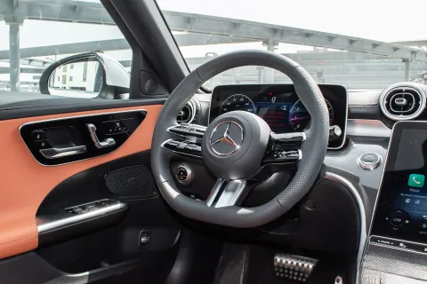Mercedes-Benz C-Class C200 – photo 10